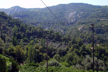 Berglandschaft in der Gegend um das Manolates Bergdorf auf der griechischen Insel Samos.