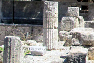 Ionische Säulen oder was davon übrig ist vom Aphrodite Tempel in der Altstadt von Rhodos.