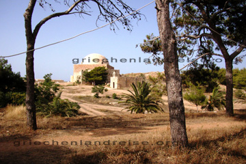 Mosche und wieder aufgebaute Kirche in der Zitadelle Fortetza auf der griechischen Insel Kreta in Rethymnon.