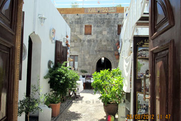 Eine Taverne in der Rhodos Stadt beim Griechenland Urlaub 2012.