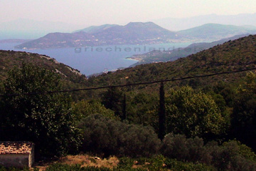 Aussicht vom Kloster Vronta auf der griechischen Insel Samos auf die Vathi Bay.